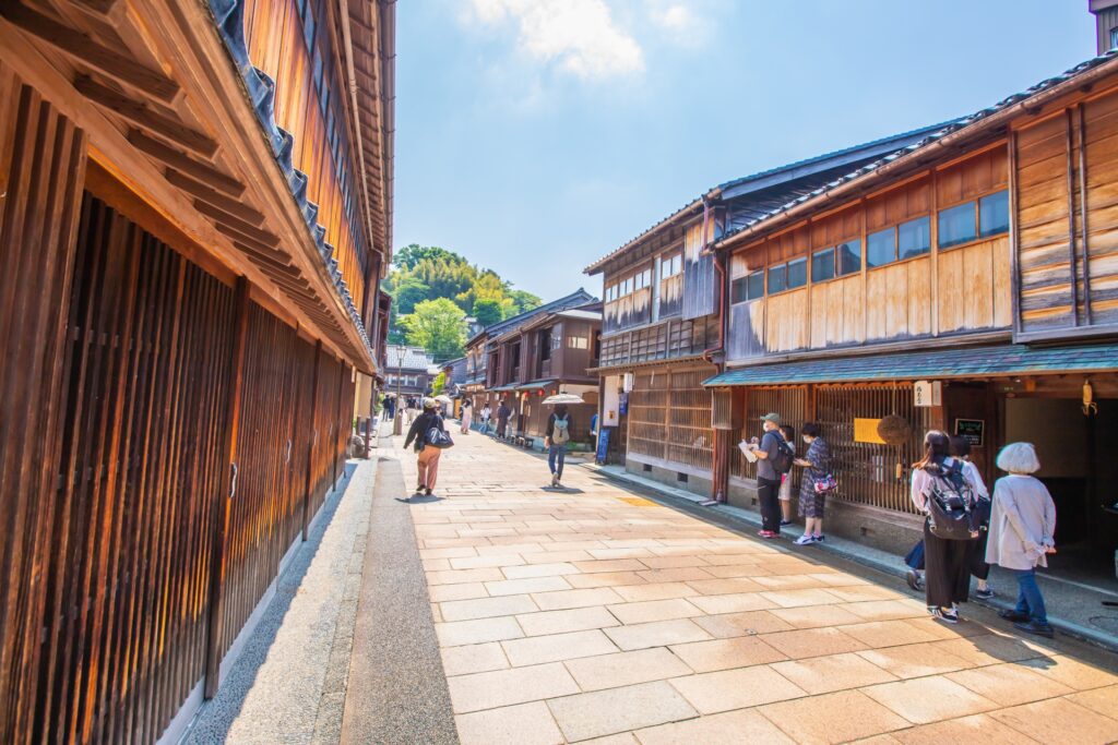 Kanazawa: History, Tradition, and Gastronomy Within Reach