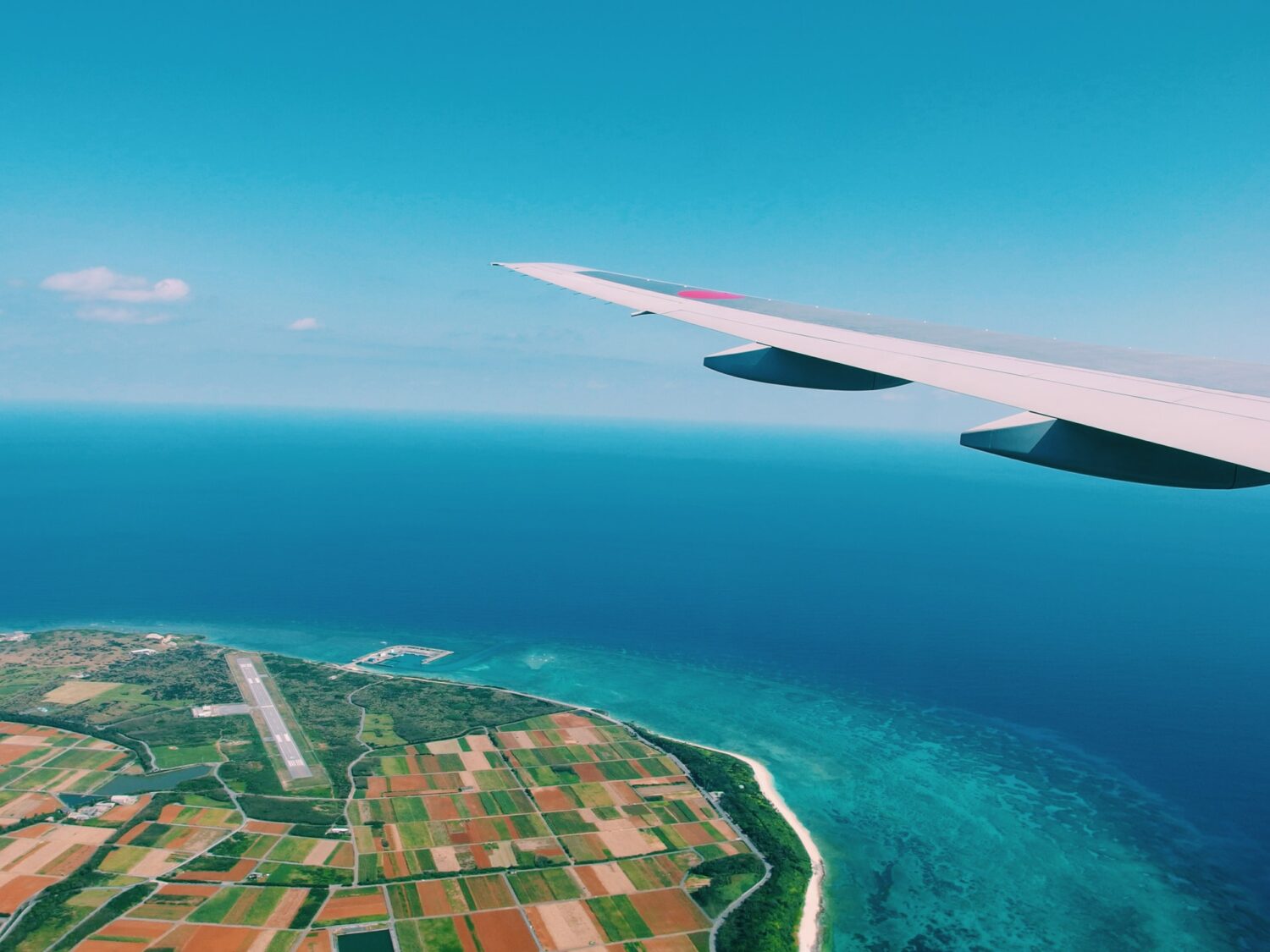 飛行機から見える沖縄離島