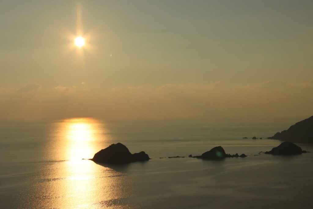 奄美大島　西古見集落の夕日